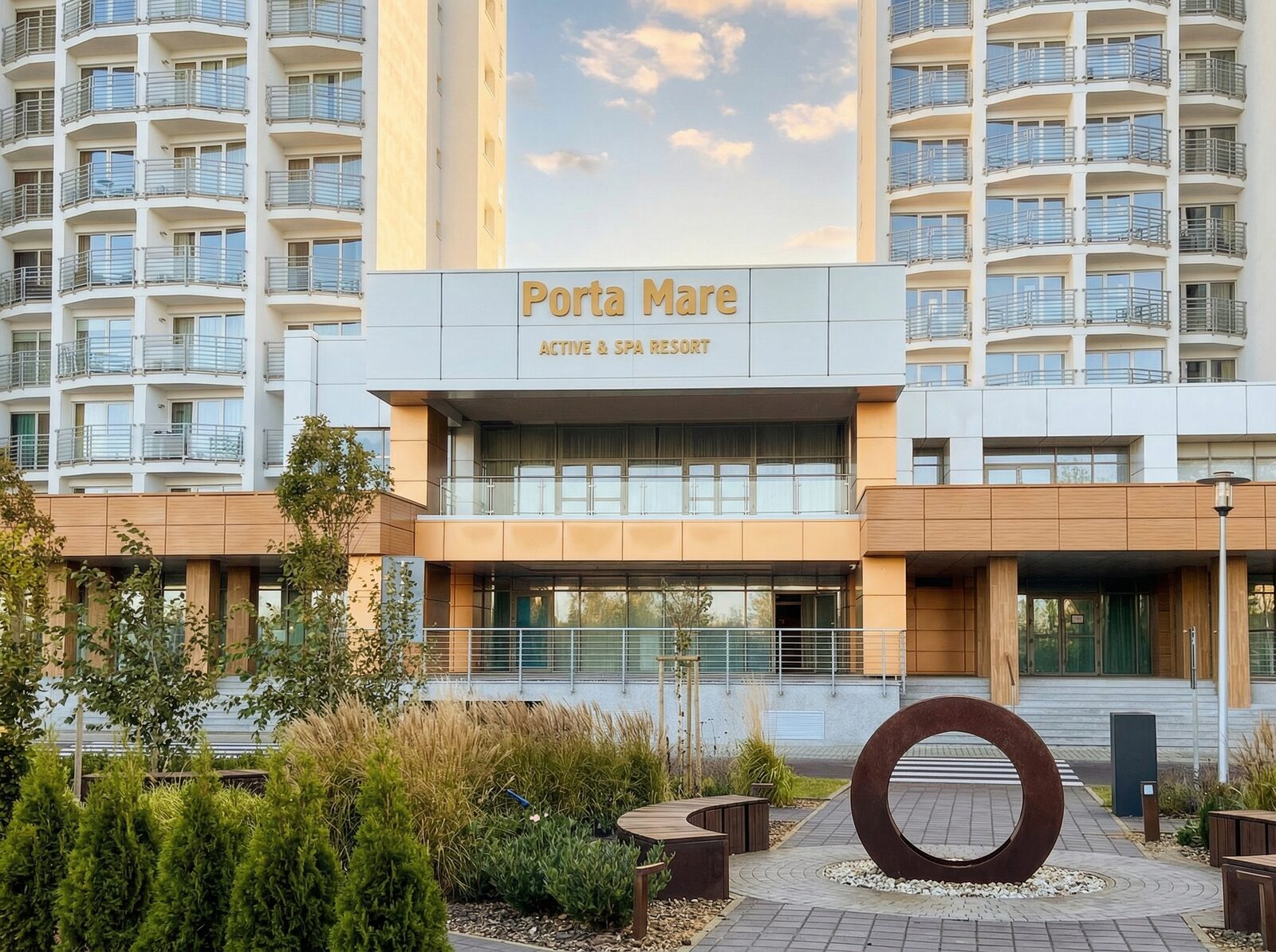 Budynek Porta Mare w Dziwnówku